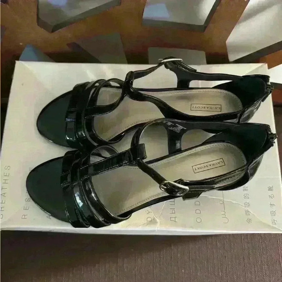 Size 9Women's Laura Scott Black Heels - Picture 2 of 9